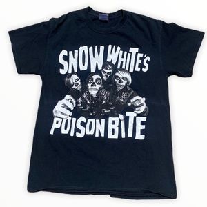 Snow Whites Poison Bite Band T-Shirt